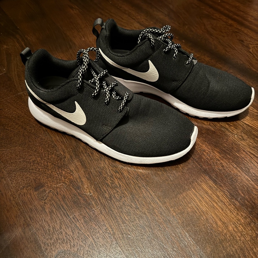 Nike running shoes - worn once